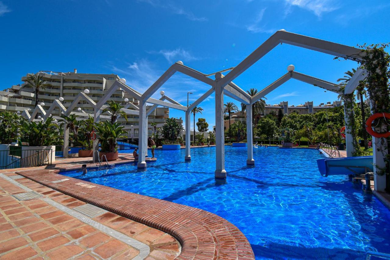 Benal Beach, Luxury Sea & Mountain View Beachside 1 Bedroom Apartment Benalmádena Εξωτερικό φωτογραφία