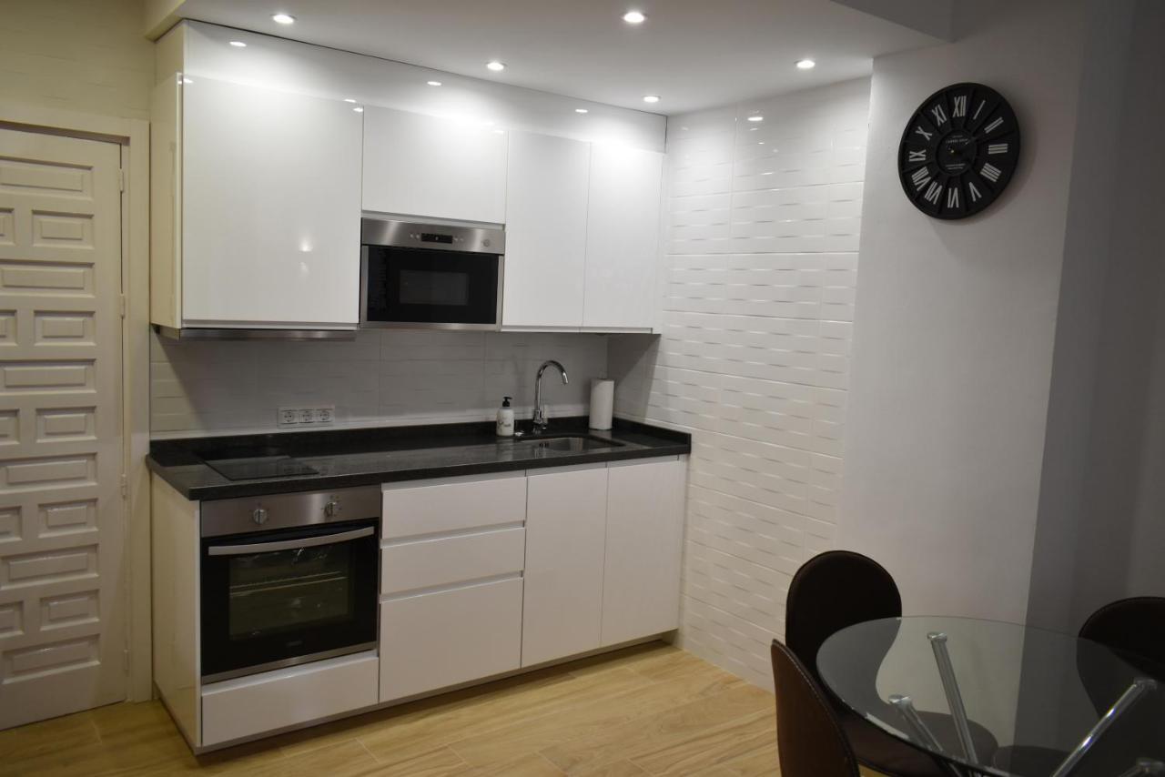 Benal Beach, Luxury Sea & Mountain View Beachside 1 Bedroom Apartment Benalmádena Εξωτερικό φωτογραφία