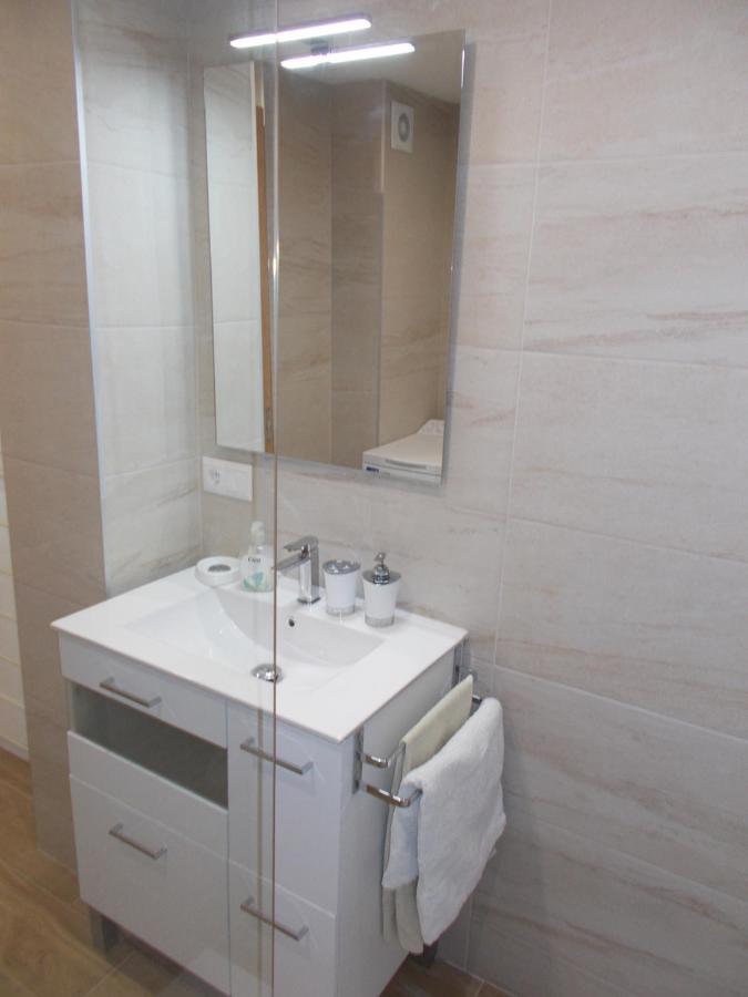 Benal Beach, Luxury Sea & Mountain View Beachside 1 Bedroom Apartment Benalmádena Εξωτερικό φωτογραφία